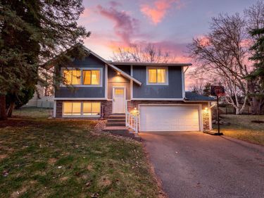 8509 Morgan Lane, Eden Prairie, MN 55347