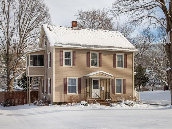 76 South Street, Proctor, VT 05765