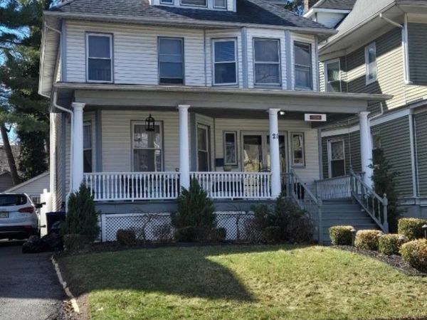21 Glenwood Pl, East Orange, NJ 07017