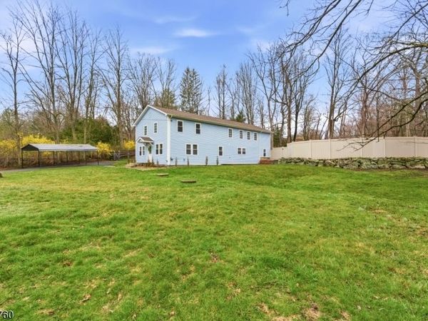 7 Le Boun Blvd, Ringwood, NJ 07456