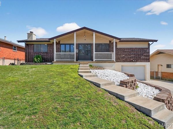 4353 Debra Kay Lane , St Louis, MO 63123