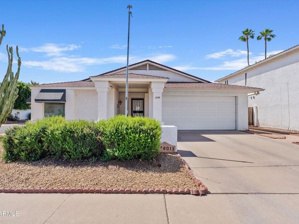 601 W KINGS Avenue, Phoenix, AZ 85023