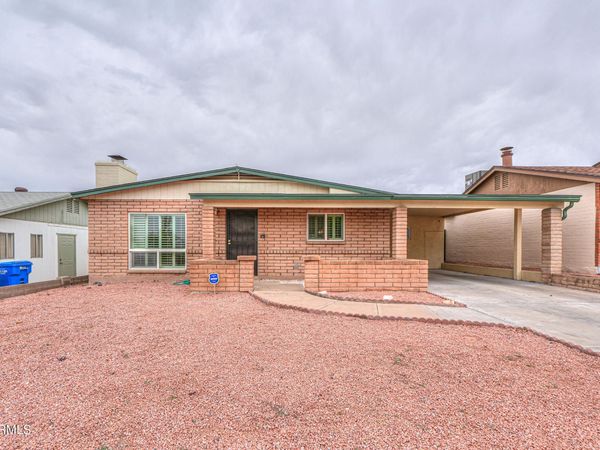 2139 E BETTY ELYSE Lane, Phoenix, AZ 85022
