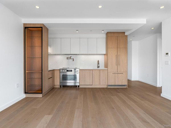 177 Greenpoint Avenue , Unit 6, Brooklyn, NY 11222