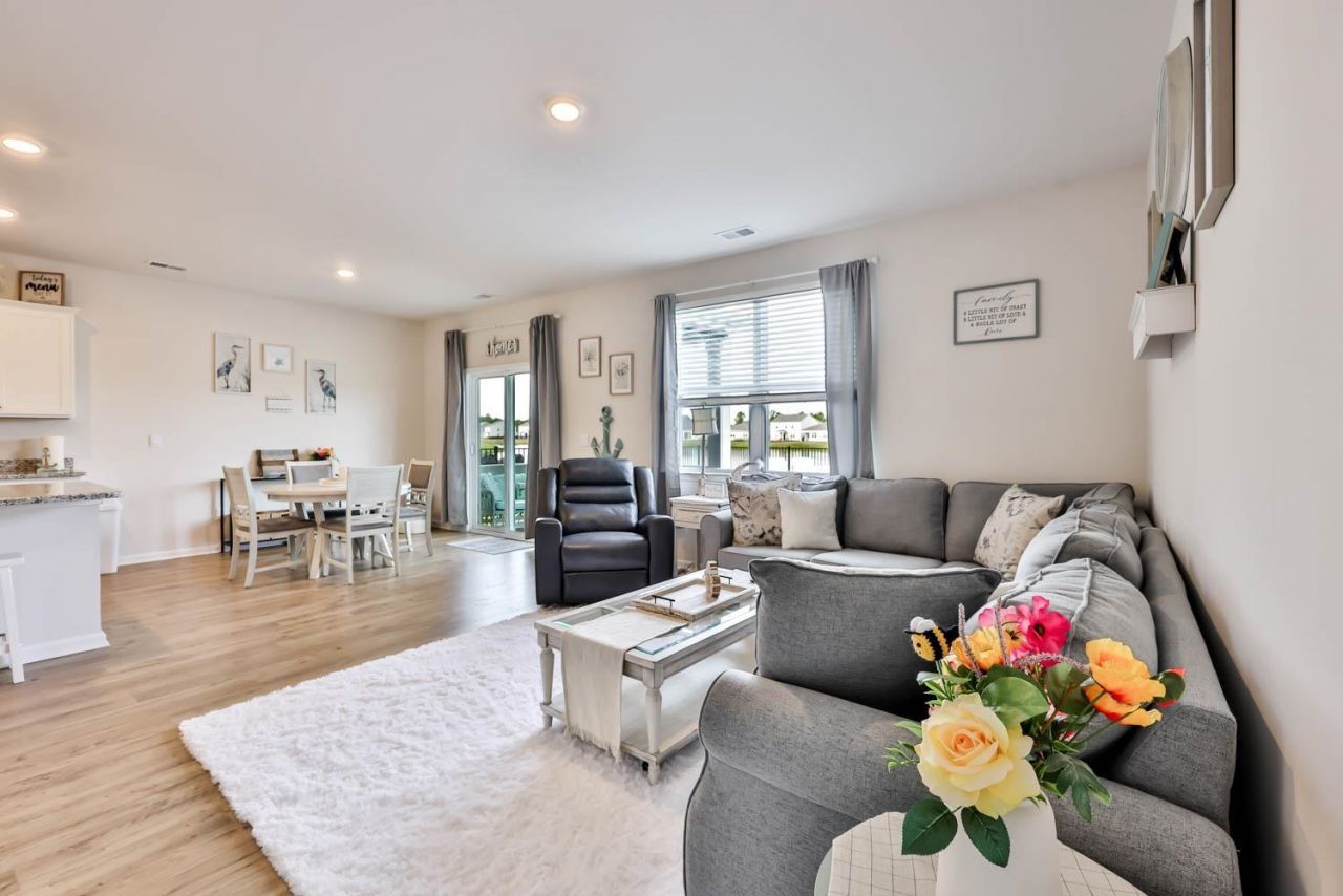 3661 Bells Lake Circle  Photo 12