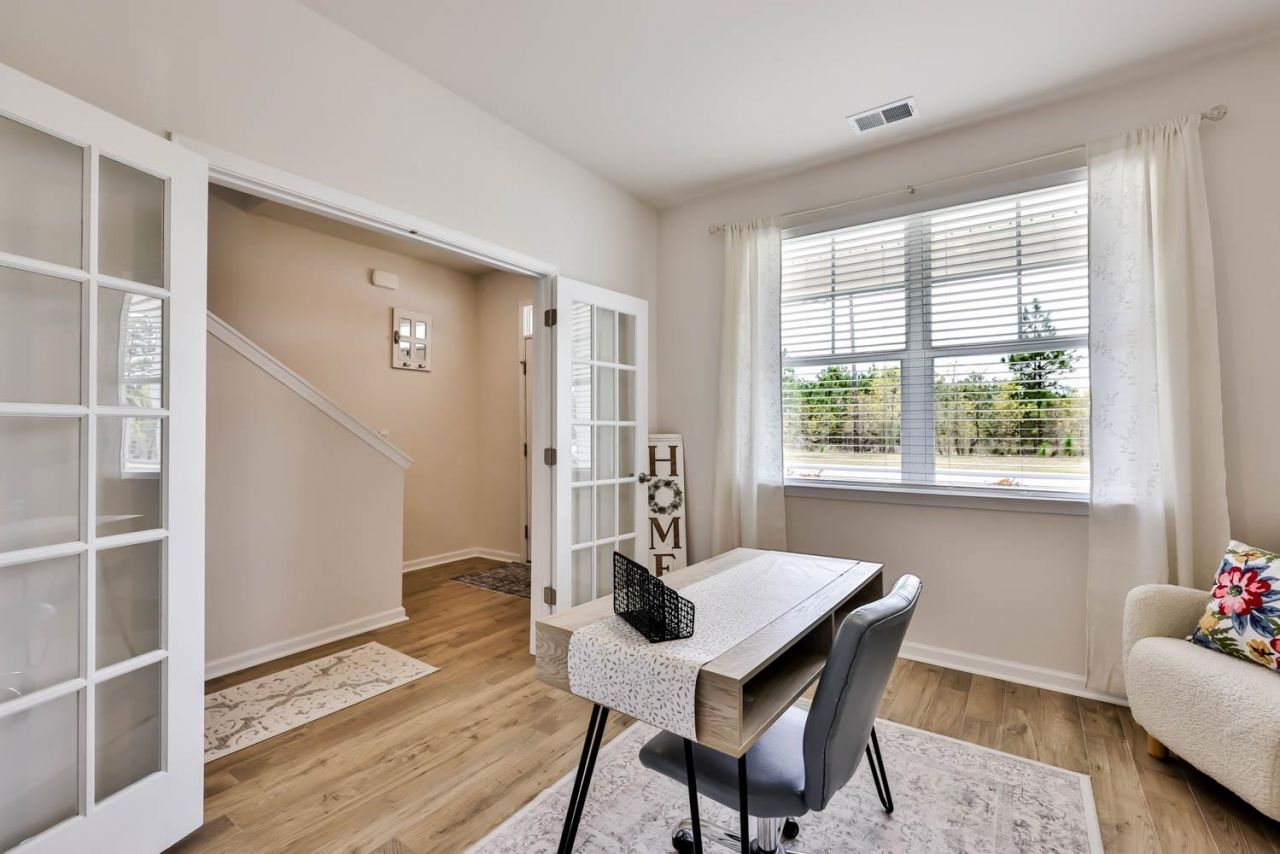 3661 Bells Lake Circle  Photo 6