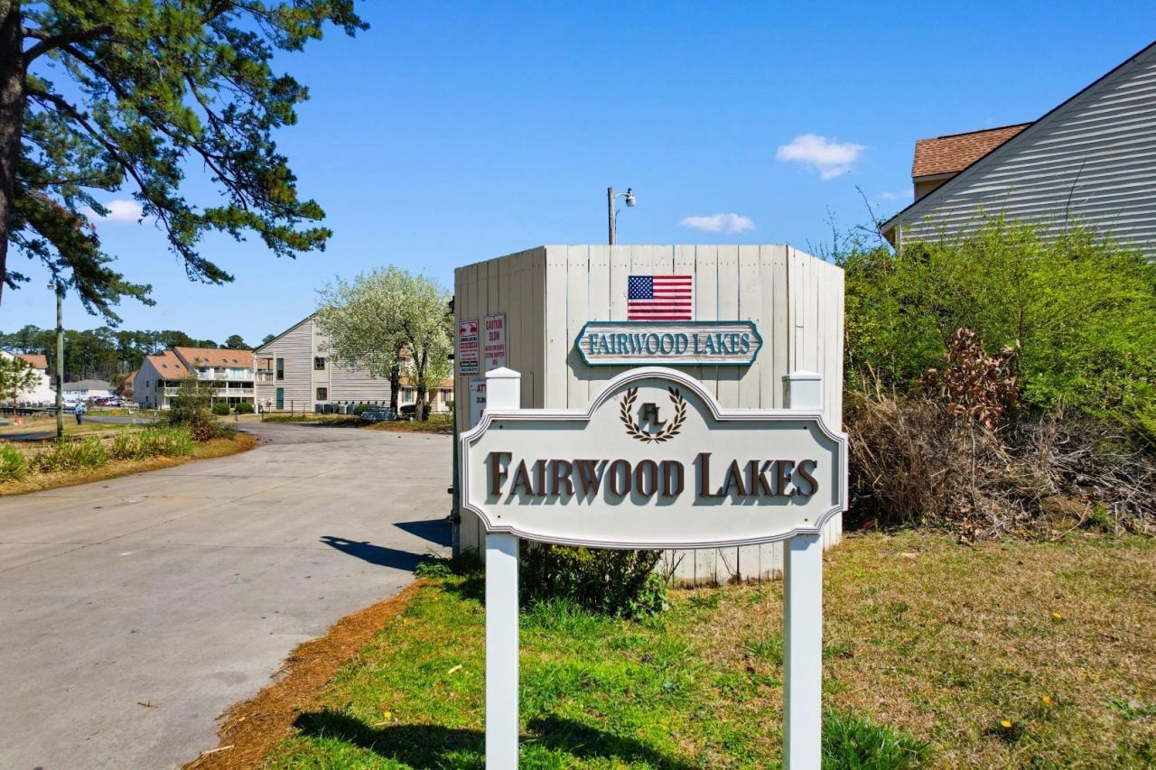 510 Fairwood Lakes Dr.  Photo 35