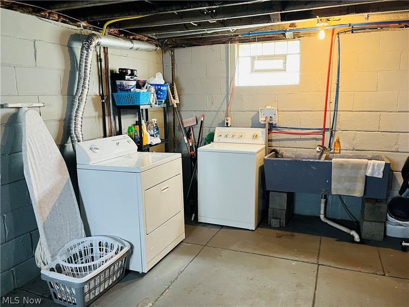 670 Thayer Street , Akron, OH 44310 Photo 16