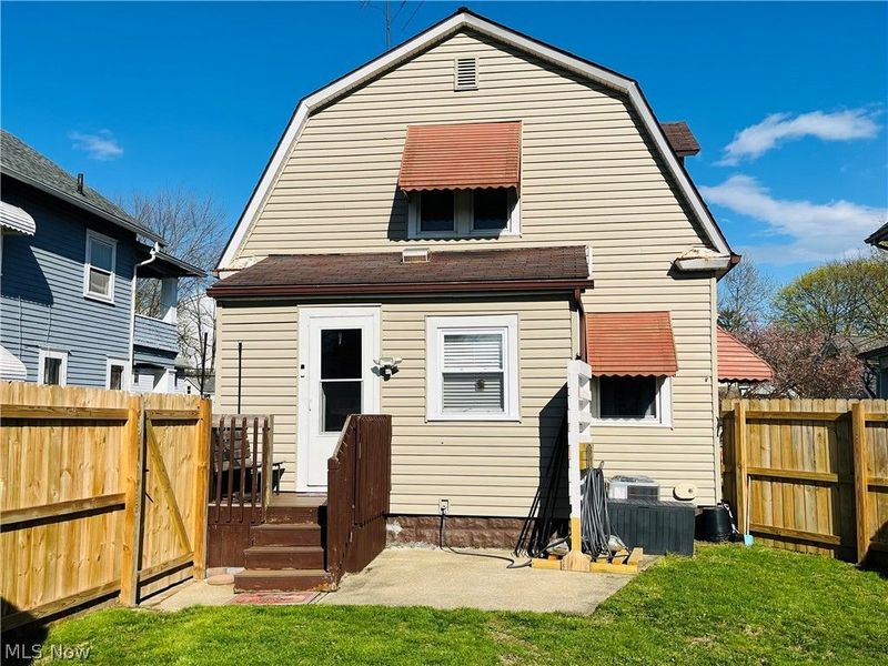 670 Thayer Street , Akron, OH 44310 Photo 26