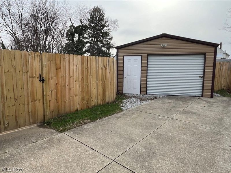 670 Thayer Street , Akron, OH 44310 Photo 27