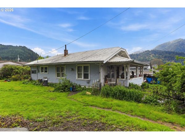 480 POPLAR ST, Powers, OR 97466