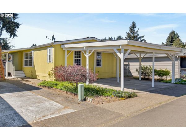 17520 SE 82ND DR, Unit 2, Clackamas, OR 97015