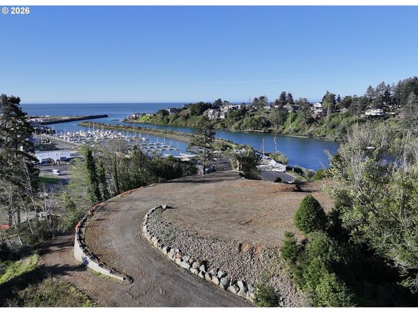 0000 S Bank Chetco Underpas, Brookings, OR 97415