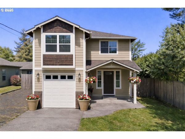 1225 3RD AVE, Hammond, OR 97121