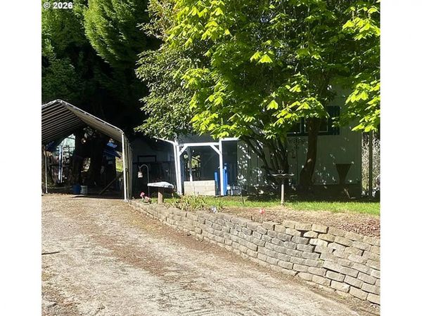 63416 RAILROAD RD, Coos Bay, OR 97420