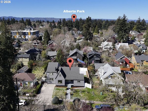 5609 NE 32ND AVE, Portland, OR 97211
