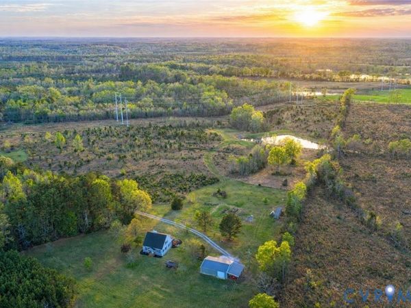 1895 Cemetery Road, Chase City, VA 23924