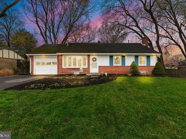 1444 GLEN MOORE CIRCLE, LANCASTER, PA 17601