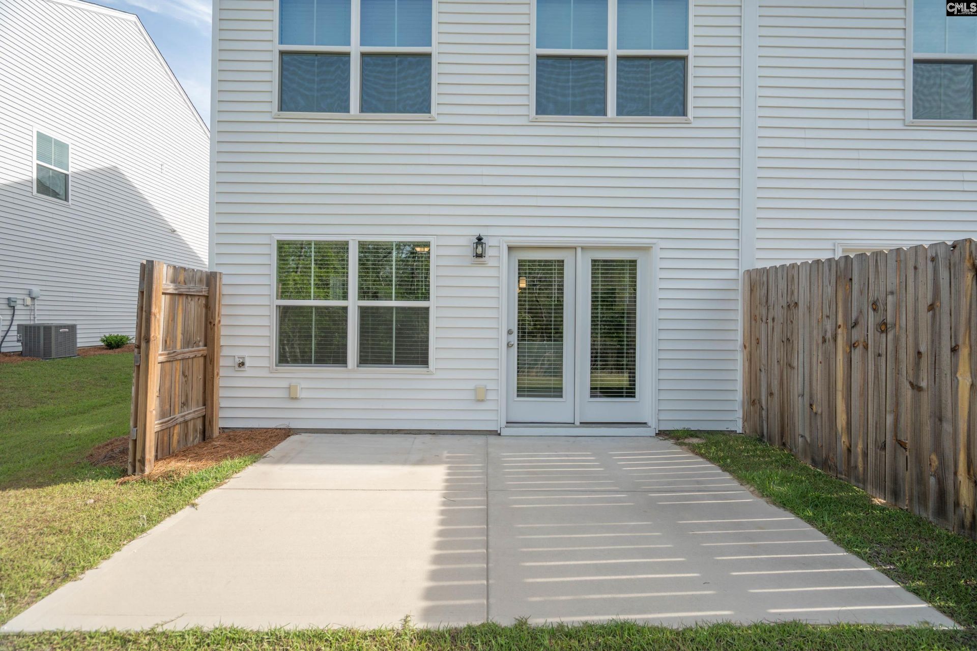 536 Kingfisher Court Photo 4