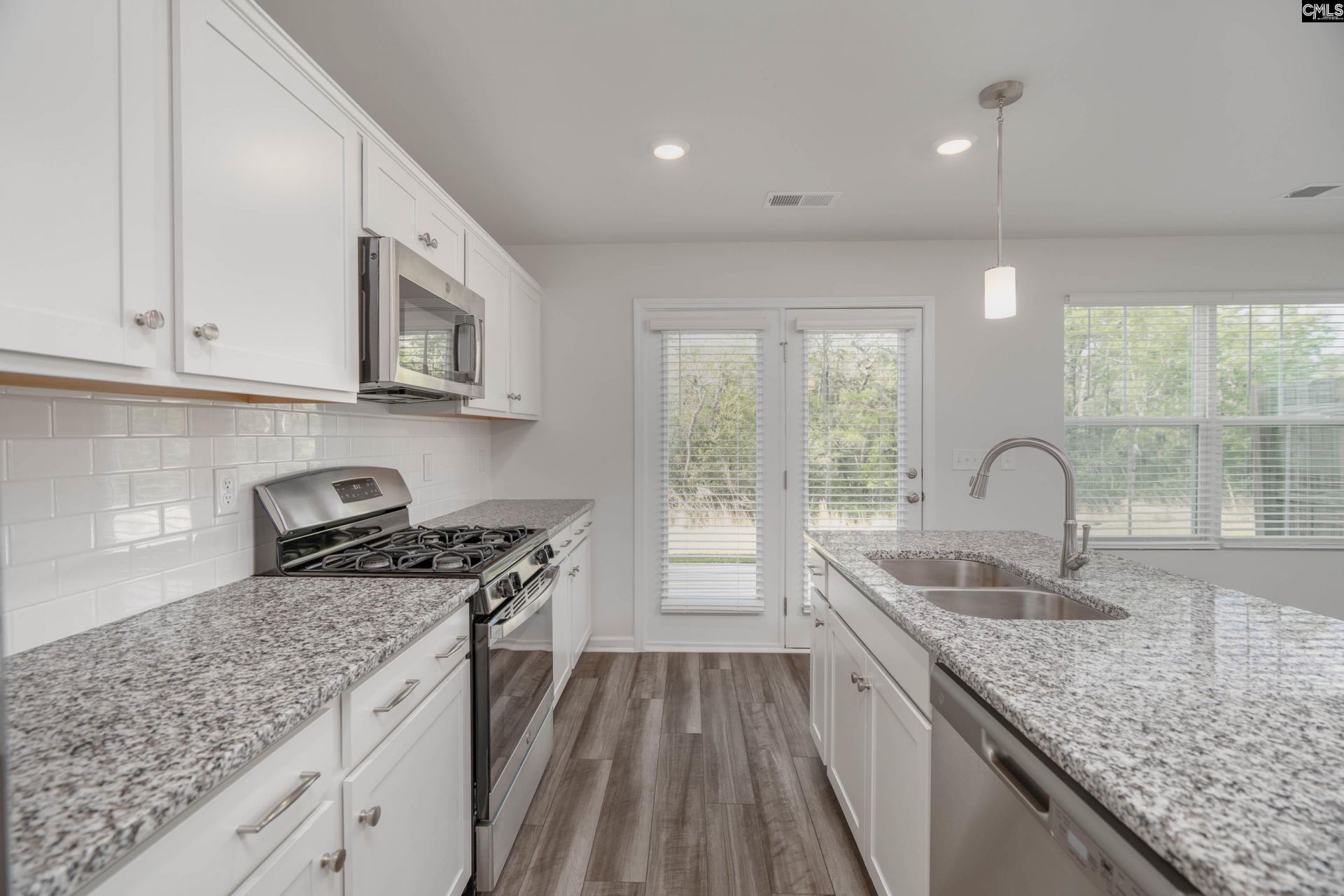 536 Kingfisher Court Photo 8