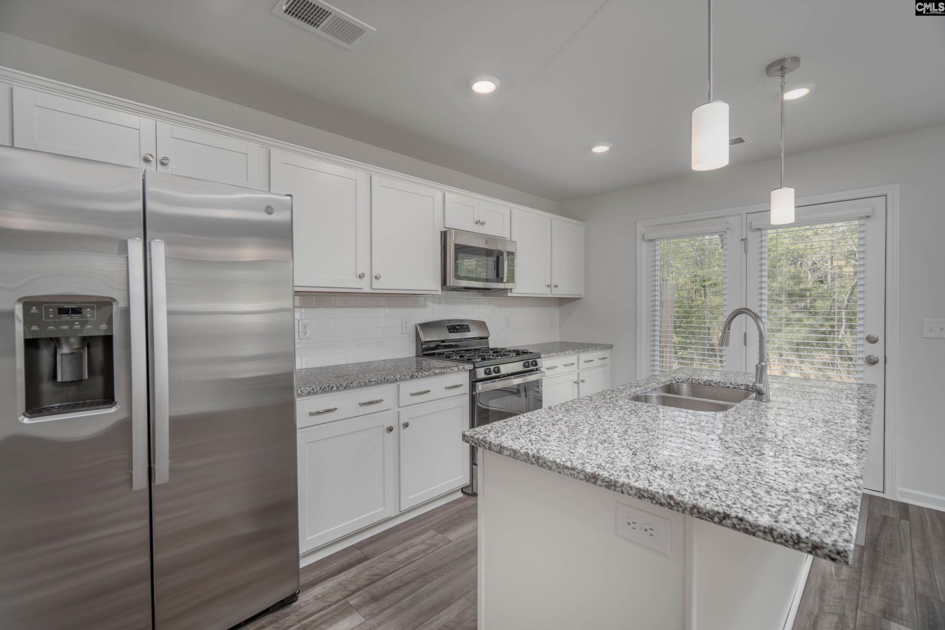 536 Kingfisher Court Photo 9