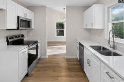 223 Hermitage Road photo 4