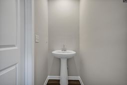 102 Winding Chestnut Drive photo 4