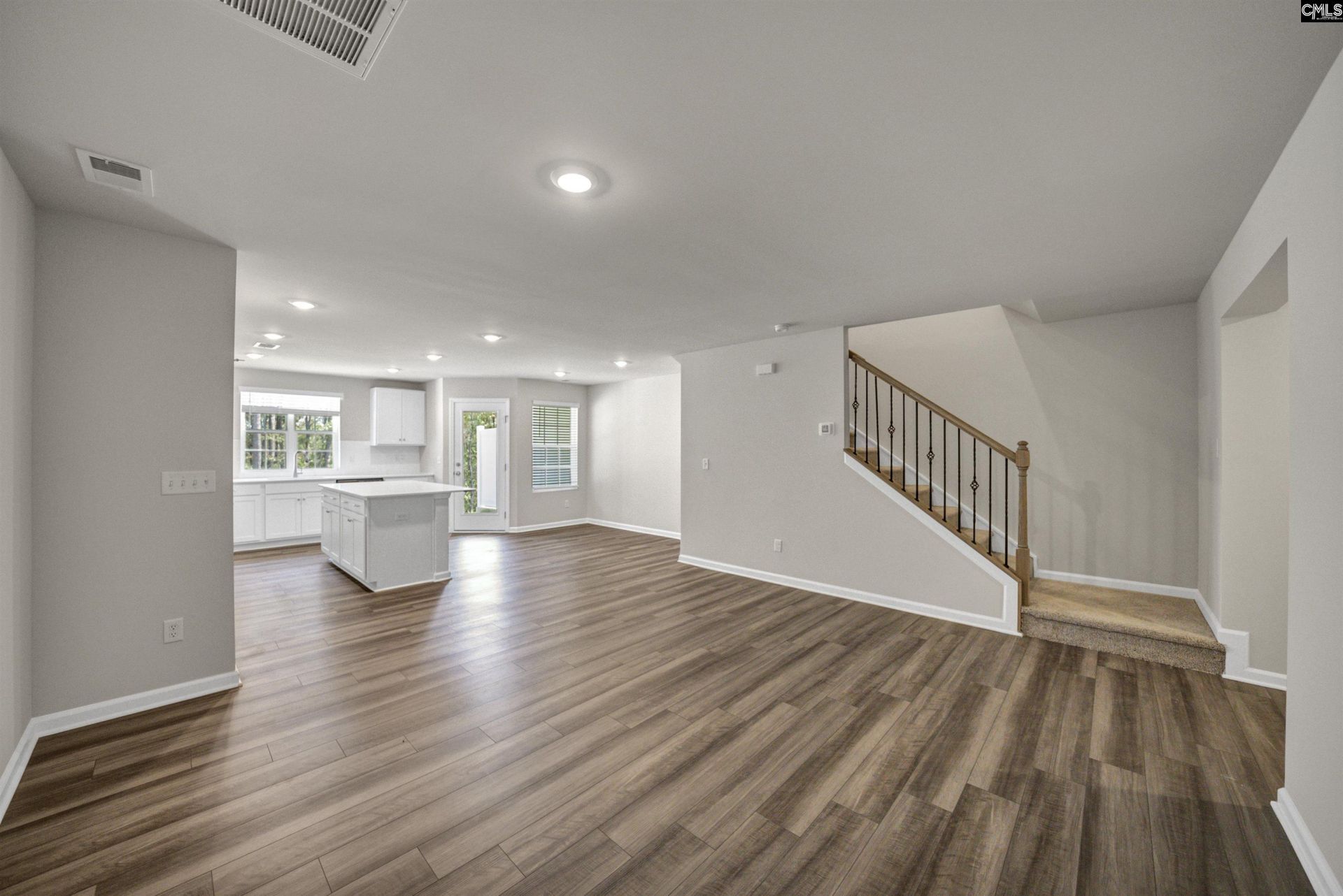 102 Winding Chestnut Drive Photo 6