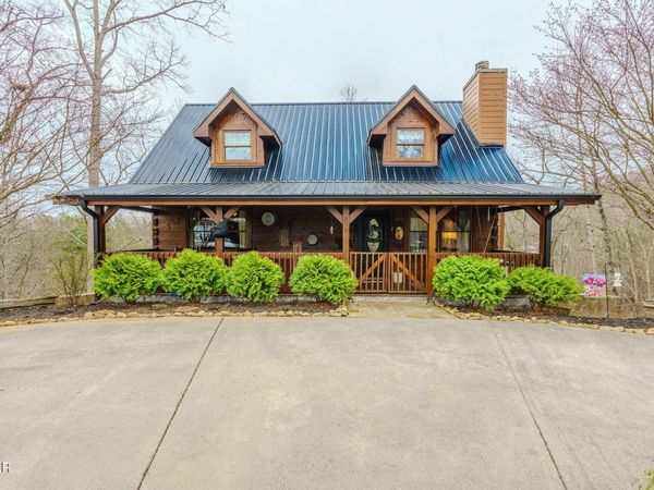 839 W Gold Dust, Pigeon Forge, TN 37863