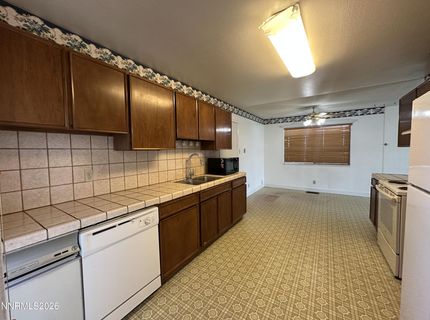 1365 Akard Drive, Reno, NV 89503 Photo