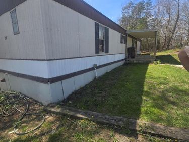 271 Estes Road, Clay City, KY 40312