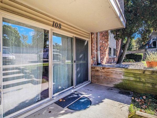 742 W Kilgore Road, Unit 108, Kalamazoo, MI 49008