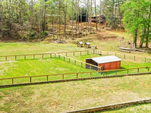 282 N Chase Lane , Rutherfordton, NC 28139