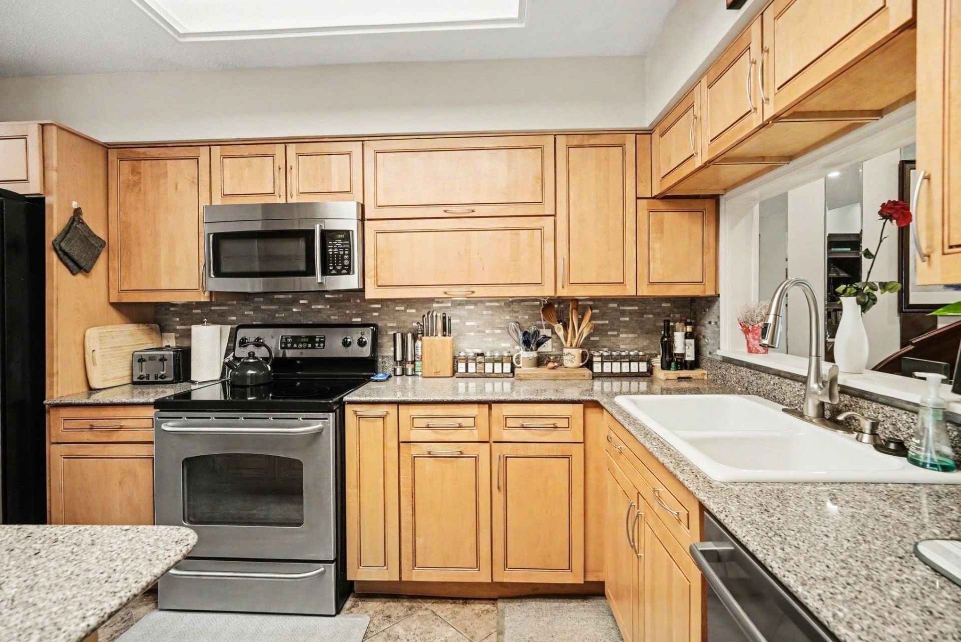 4396 Baldwin Ave.  Photo 4