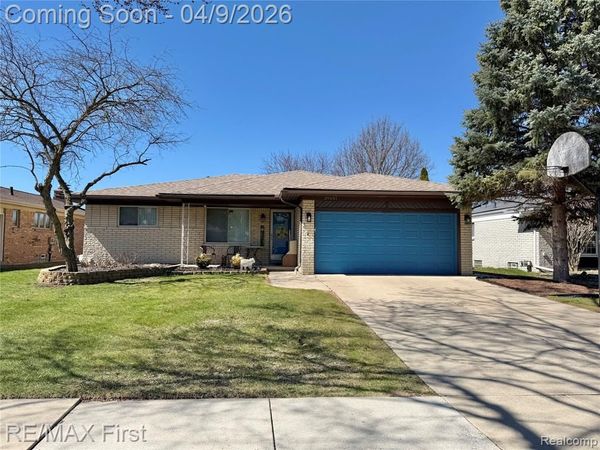 39641 Edgemont Drive, Sterling Heights, MI 48310