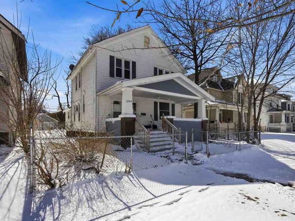 1545 Washington Ave SE, Cedar Rapids, IA 52403