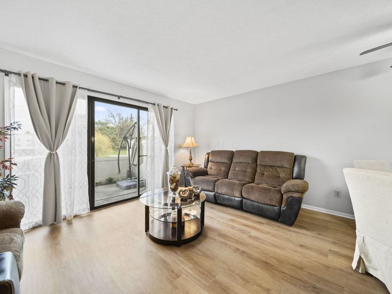 7522 Stone Lake Drive , Dublin, OH 43016 Photo 12