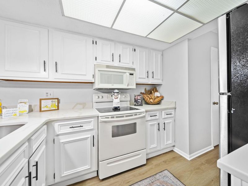 7522 Stone Lake Drive , Dublin, OH 43016 Photo 6