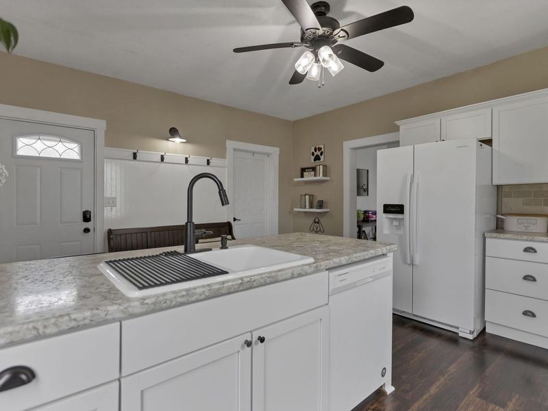 202 N Market Street , Somerset, OH 43783 Photo 23