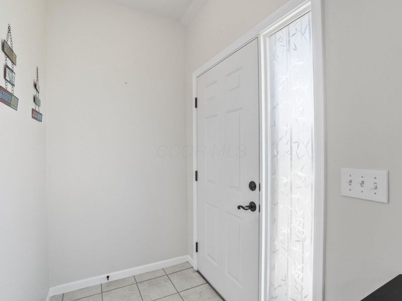 200 Pebble Creek Drive, Pataskala, OH 43062 Photo 4