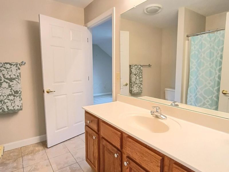 8359 Orchard Knoll Lane, Unit 1-8359, Columbus, OH 43235 Photo 13