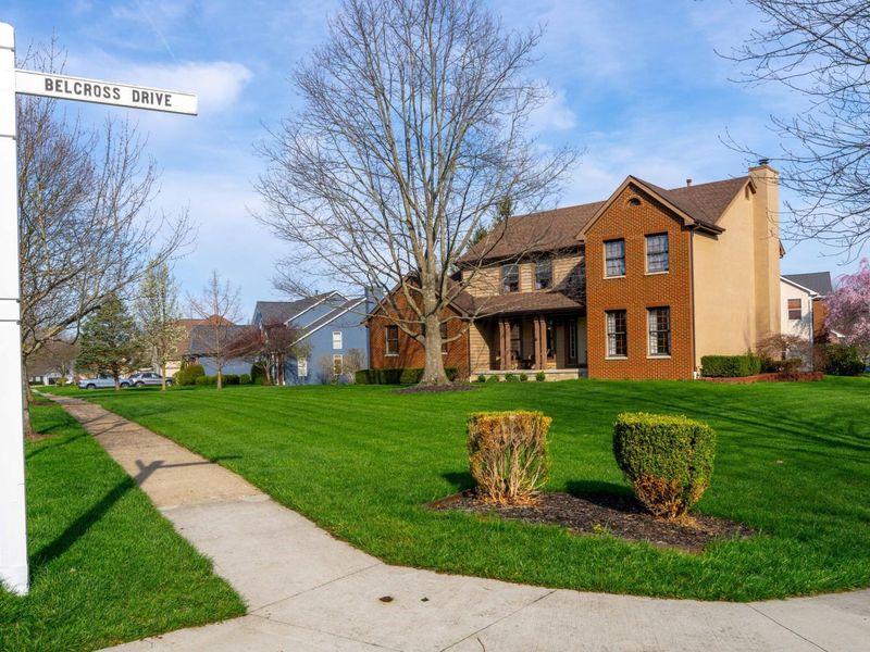 1392 Bingham Mills Drive, New Albany, OH 43054 Photo 2