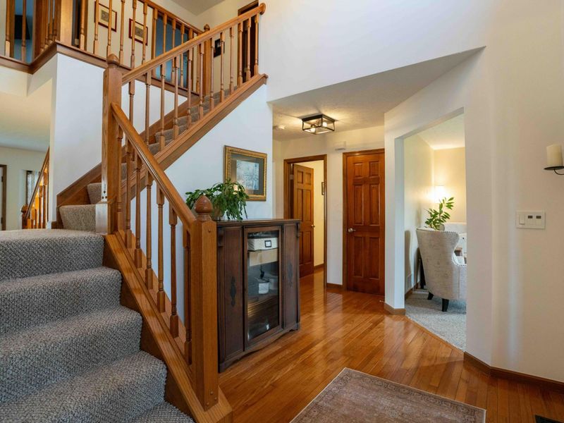 1392 Bingham Mills Drive, New Albany, OH 43054 Photo 4