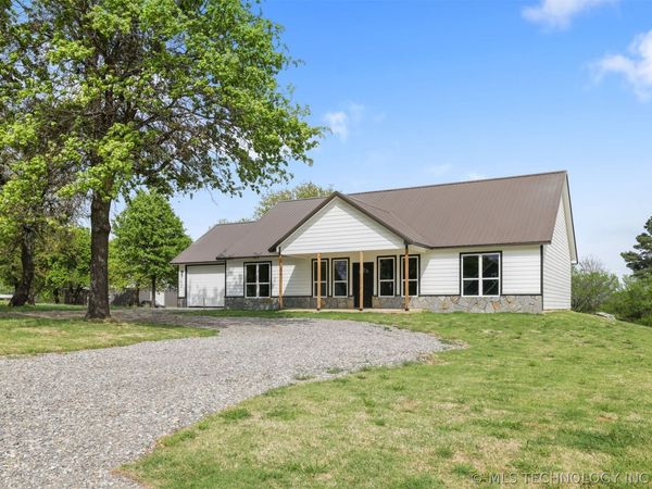 453 W 2nd Street , Silo, OK 74701