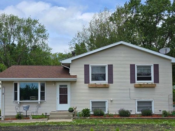 3020 E 200 S , Knox, IN 46534