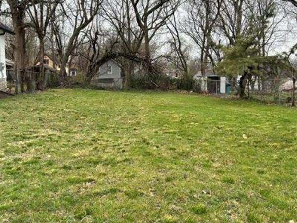 2322 POPLAR Avenue, Kansas City, MO 64127