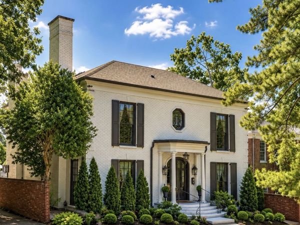 2126 Golf Club Ln, Nashville, TN 37215