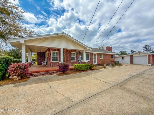 15870 SE Pear Street , Blountstown, FL 32424