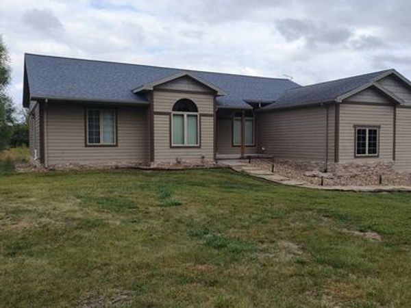 1298 Upland Lane, Van Meter, IA 50261