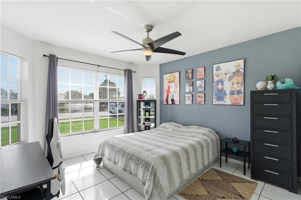 2118 Country Club Blvd, Cape Coral, FL 33990 Photo